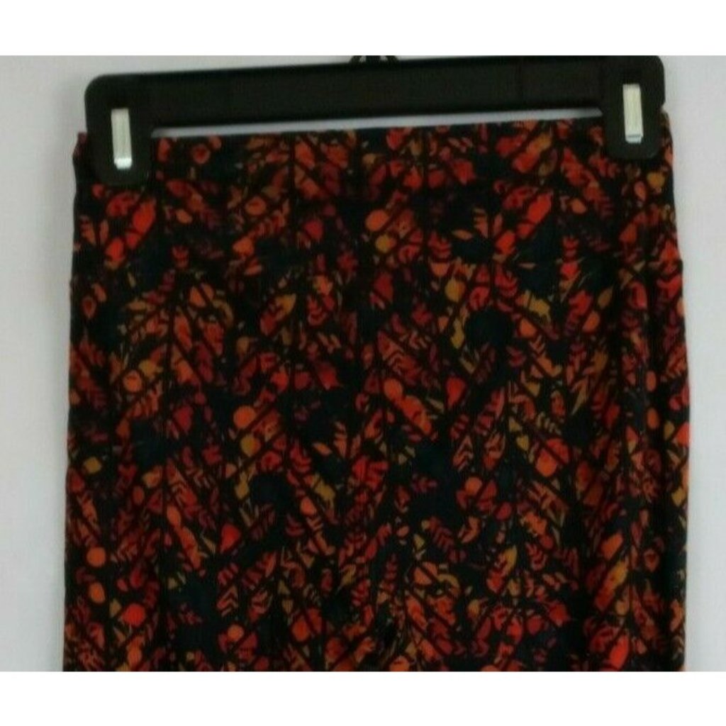 New Lularoe One Size Leggings Black With Orange Fall Leaves Design